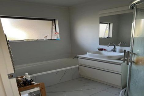 Photo of property in 1/21 Raines Avenue, Forrest Hill, Auckland, 0620