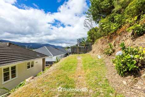 Photo of property in 161 Wellington Road, Wainuiomata, Lower Hutt, 5014