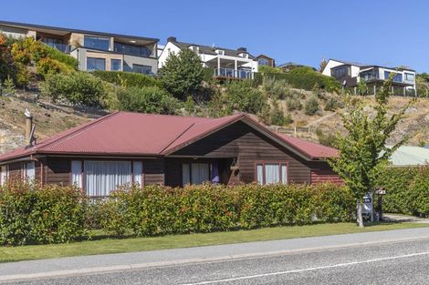 Photo of property in 53 Mcdonnell Road, Arrowtown, 9302
