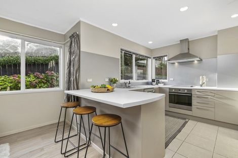 Photo of property in 10 Springtime Crescent, Stanmore Bay, Whangaparaoa, 0932
