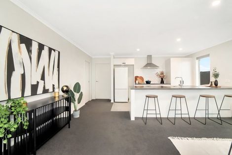 Photo of property in 16 Empire Crescent, Papamoa, 3118