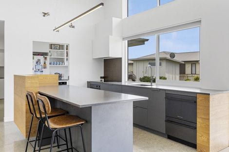 Photo of property in 8 Akatea Lane, Richmond Heights, Taupo, 3330