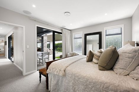 Photo of property in 92 Hugo Shaw Drive, Cambridge, 3434