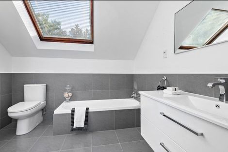 Photo of property in 49 Roslyn Terrace, Stanley Point, Auckland, 0624