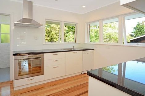 Photo of property in 3/20 Saint Peters Street, Northcote, Auckland, 0627