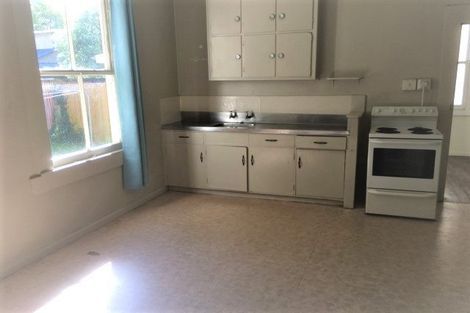 Photo of property in 5 Rolleston Street, Hokowhitu, Palmerston North, 4410