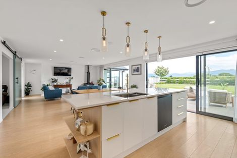 Photo of property in 28 Whitehall Drive, Springlands, Blenheim, 7201