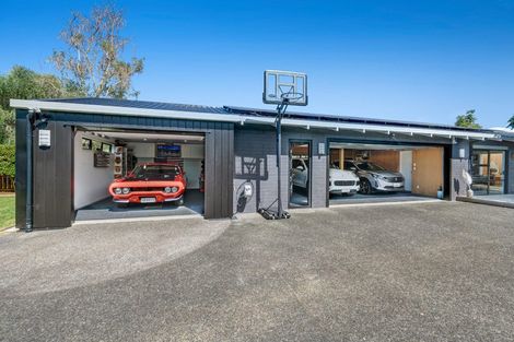 Photo of property in 18 Glengarry Avenue, Manly, Whangaparaoa, 0930