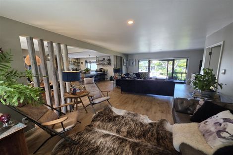 Photo of property in 36 Manaia Road, Tairua, 3508