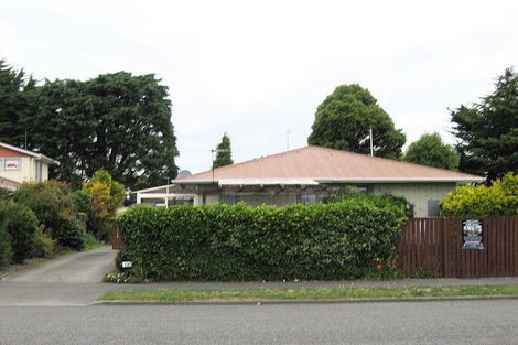 Photo of property in 2/130 Hay Street, Bromley, Christchurch, 8062