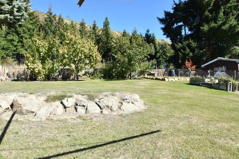 Photo of property in 16 Black Peak Road, Omarama, 9412