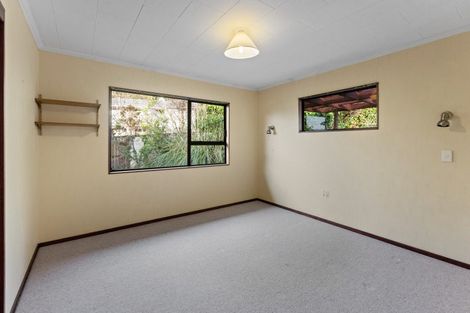 Photo of property in 40 Bosun Terrace, Whitby, Porirua, 5024