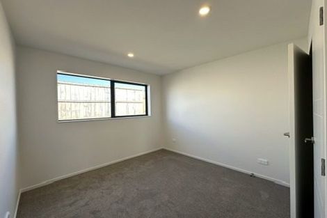 Photo of property in 15b Poruru Close, Papakura, 2110