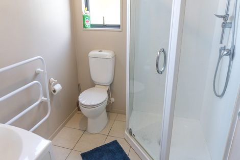 Photo of property in 5 Kaweka Close, Aotea, Porirua, 5024