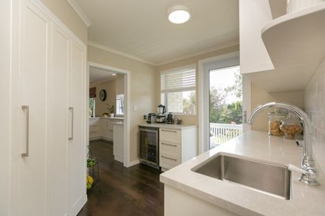 Photo of property in 7-9 Veale Road, Frankleigh Park, New Plymouth, 4310
