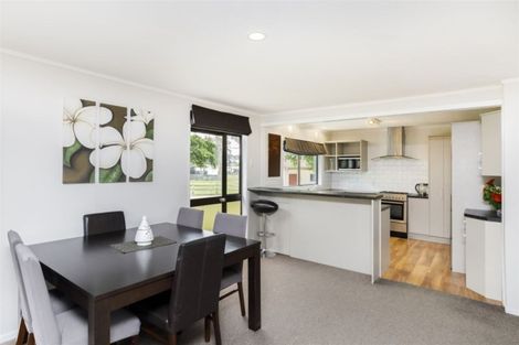 Photo of property in 75 Rangiotu Road, Himatangi, Palmerston North, 4477