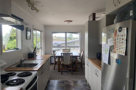 Photo of property in 13 Corinna Street, Welcome Bay, Tauranga, 3112