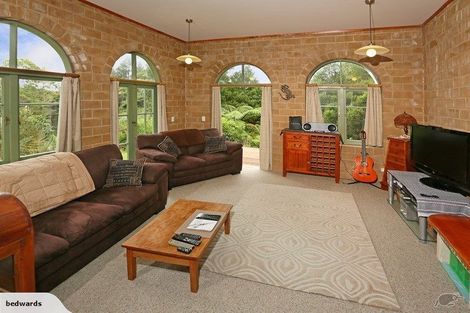 Photo of property in 20 Welsh Hills Road, Swanson, Auckland, 0614