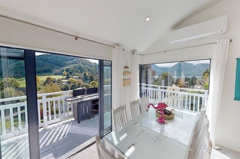 Photo of property in 90 Okareka Loop Road, Lake Okareka, Rotorua, 3076