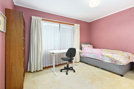 Photo of property in 2/4 Miriam Corban Heights, Henderson, Auckland, 0612