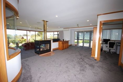 Photo of property in 16 Rhodes Fall, Rangatira Park, Taupo, 3330