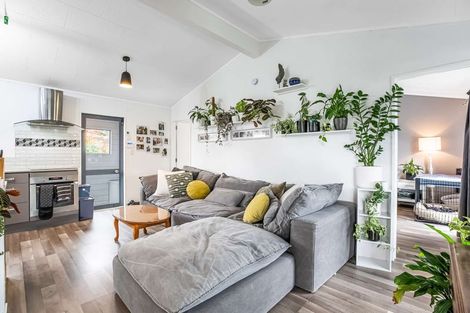 Photo of property in 3/35 Springs Road, Parakai, 0830