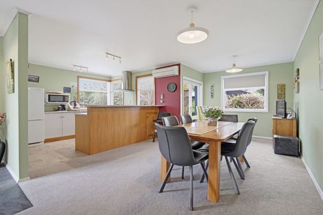 Photo of property in 17 Byron Street, Leamington, Cambridge, 3432