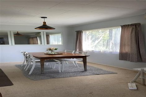 Photo of property in 32 Kopara Place, Clendon Park, Auckland, 2103