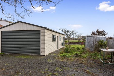 Photo of property in 75 Park Terrace, Waikuku Beach, 7473