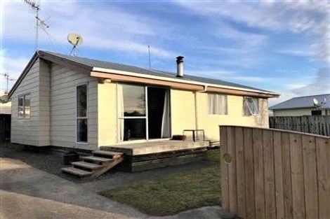 Photo of property in 124 Makarini Street, Paraparaumu, 5032