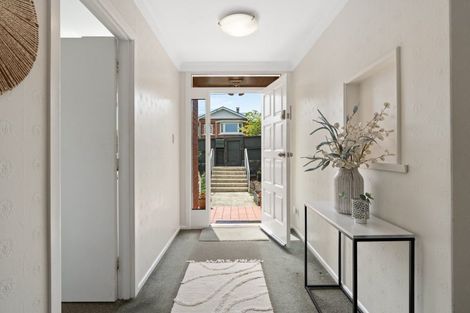 Photo of property in 16 Farquharson Street, Opoho, Dunedin, 9010