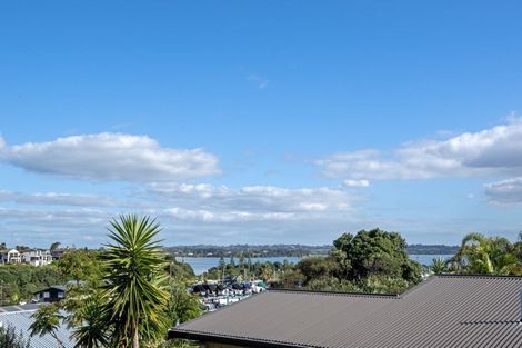 Photo of property in 103 Pine Harbour Parade, Beachlands, Auckland, 2018