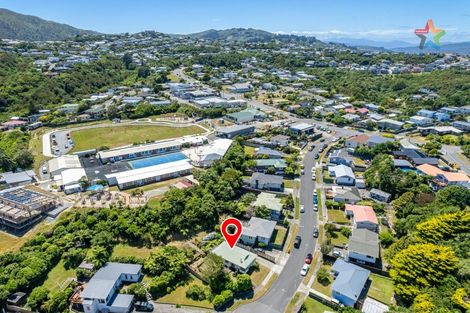 Photo of property in 13 Barberry Grove, Maungaraki, Lower Hutt, 5010
