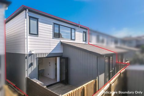 Photo of property in 25c Oteha Valley Road, Northcross, Auckland, 0632