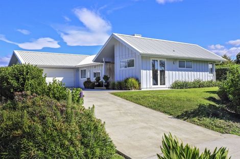 Photo of property in 2 Cape Grove, Haumoana, 4180