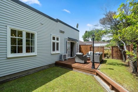 Photo of property in 4 Hillside Drive, Maoribank, Upper Hutt, 5018