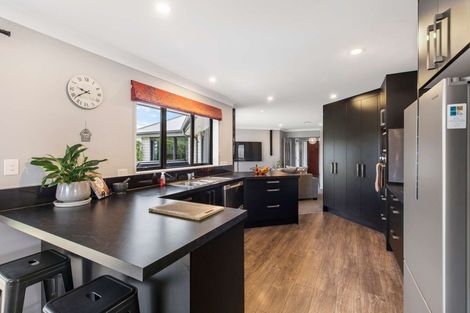 Photo of property in 3 Margaret Place, Waiuku, 2123