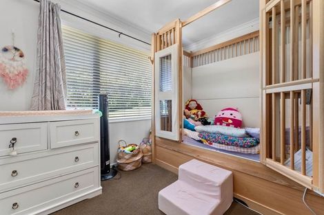 Photo of property in 32 Hewlett Road, Massey, Auckland, 0614
