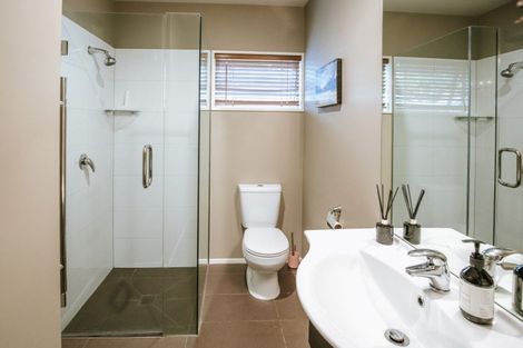 Photo of property in 16 Lansdown Street, Wanaka, 9305