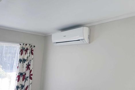 Photo of property in 148 Waimumu Road, Massey, Auckland, 0614