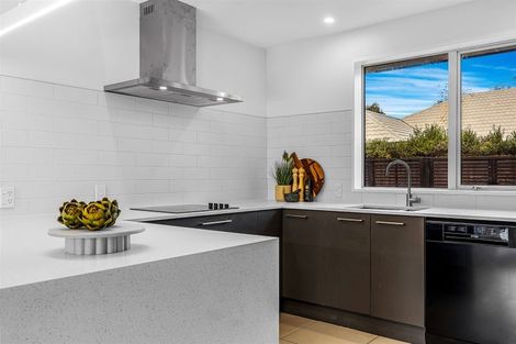 Photo of property in 102 Johns Road, Rangiora, 7400