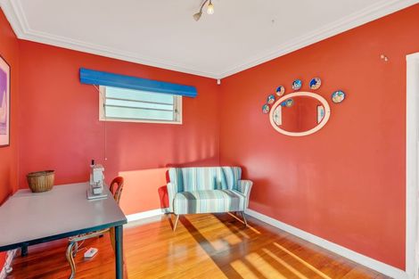 Photo of property in 8b Tararua Street, Paraparaumu, 5032