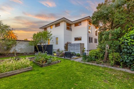 Photo of property in 399a Estuary Road, South New Brighton, Christchurch, 8062
