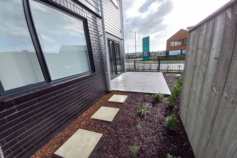 Photo of property in 3 Periko Way, Takanini, 2112