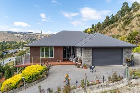 Photo of property in 9 Selkirk Street, Roxburgh, 9500