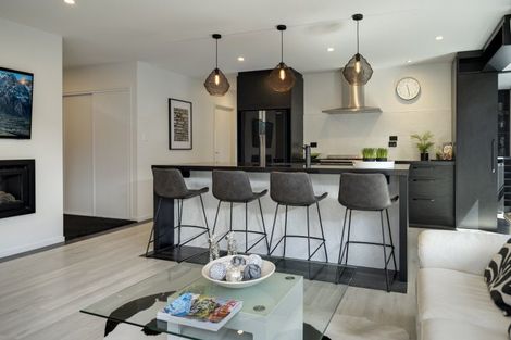 Photo of property in 13 Howden Drive, Jacks Point, 9371