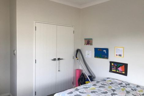 Photo of property in 21e Stamford Crescent, Flat Bush, Auckland, 2019