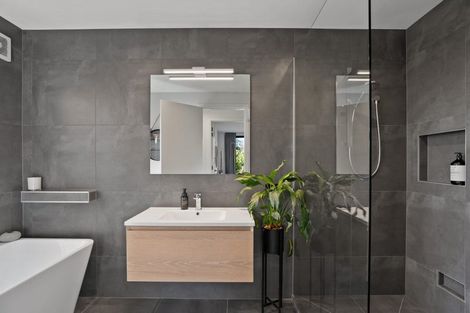 Photo of property in 6 Big Valley Drive, Jacks Point, Queenstown, 9371