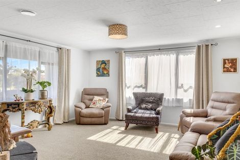 Photo of property in 95 Queen Street, Westport, 7825