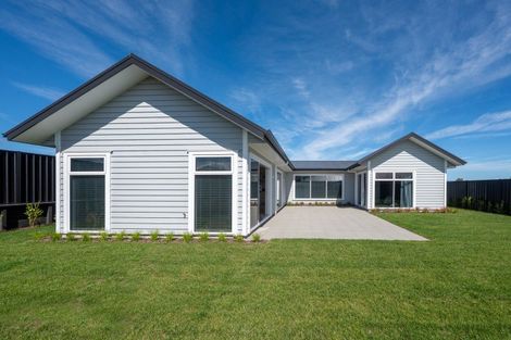 Photo of property in 3 Saddleback Drive, Richmond Heights, 3330